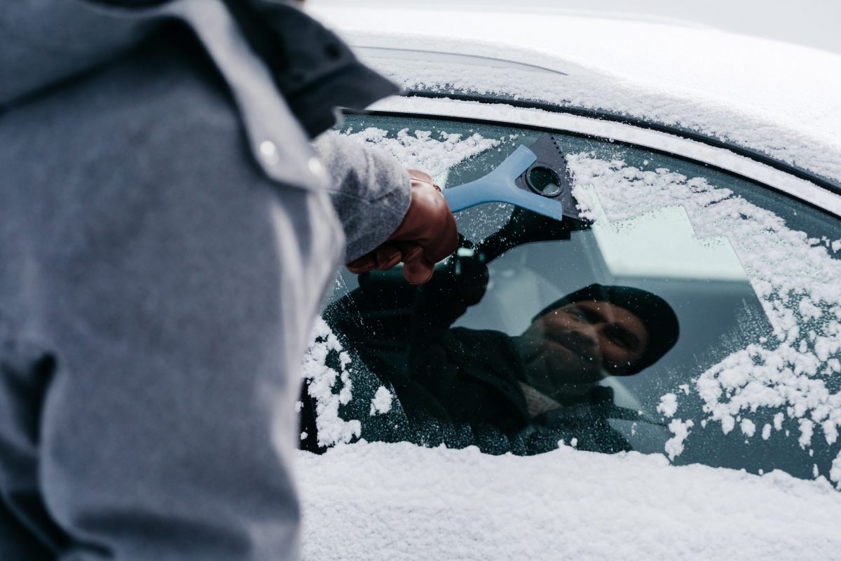 Kungs Mid-is ice scraper