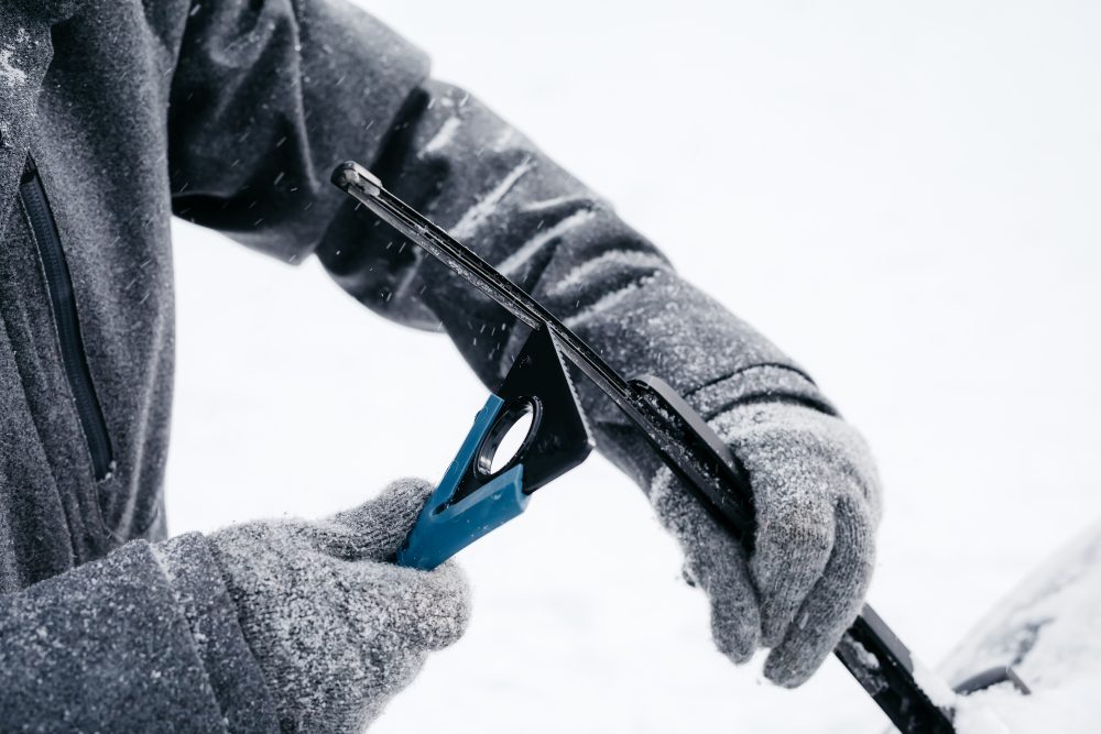 Kungs Junior-is snow brush with ice scraper (38 cm)