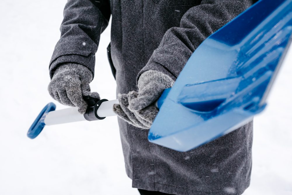 Kungs telescopic snow shovel with aluminium strip (77-101 cm)